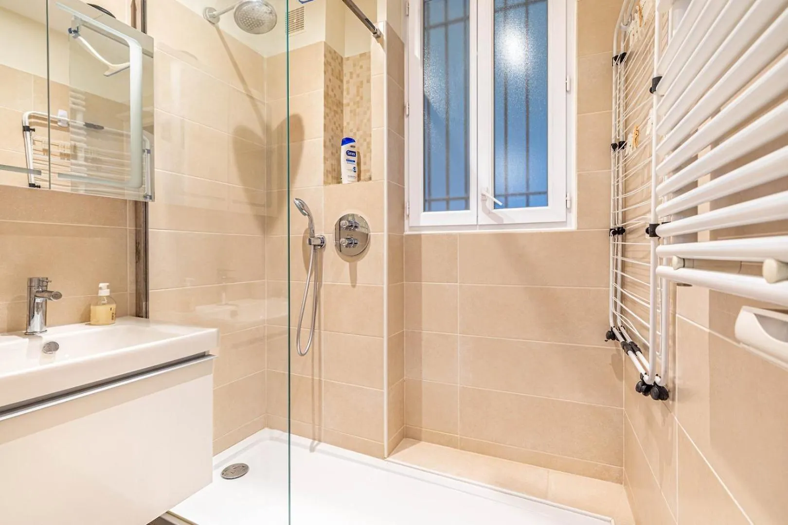 Guestready - Luxe Et Confort A Paris 0*,  France